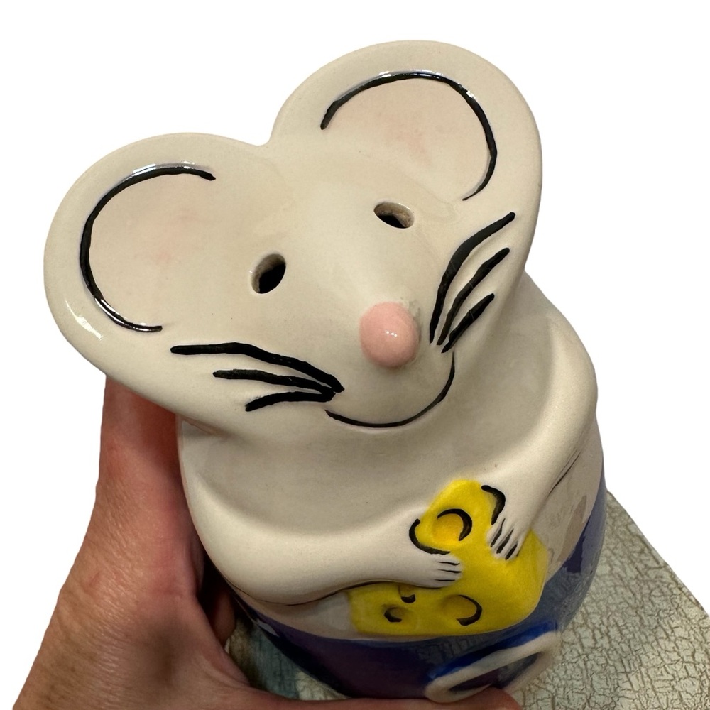 Mouse Cheese Holder